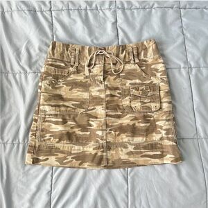 Vintage Y2K Ann Taylor Cargo Camo Skirt